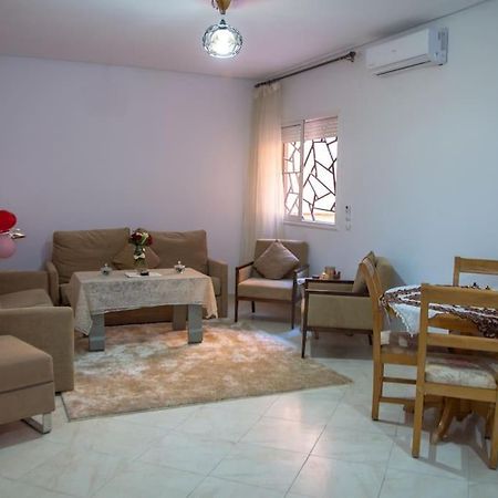 Elegant Appartement Au Coeur De Marrakech มาร์ราเกช ภายนอก รูปภาพ